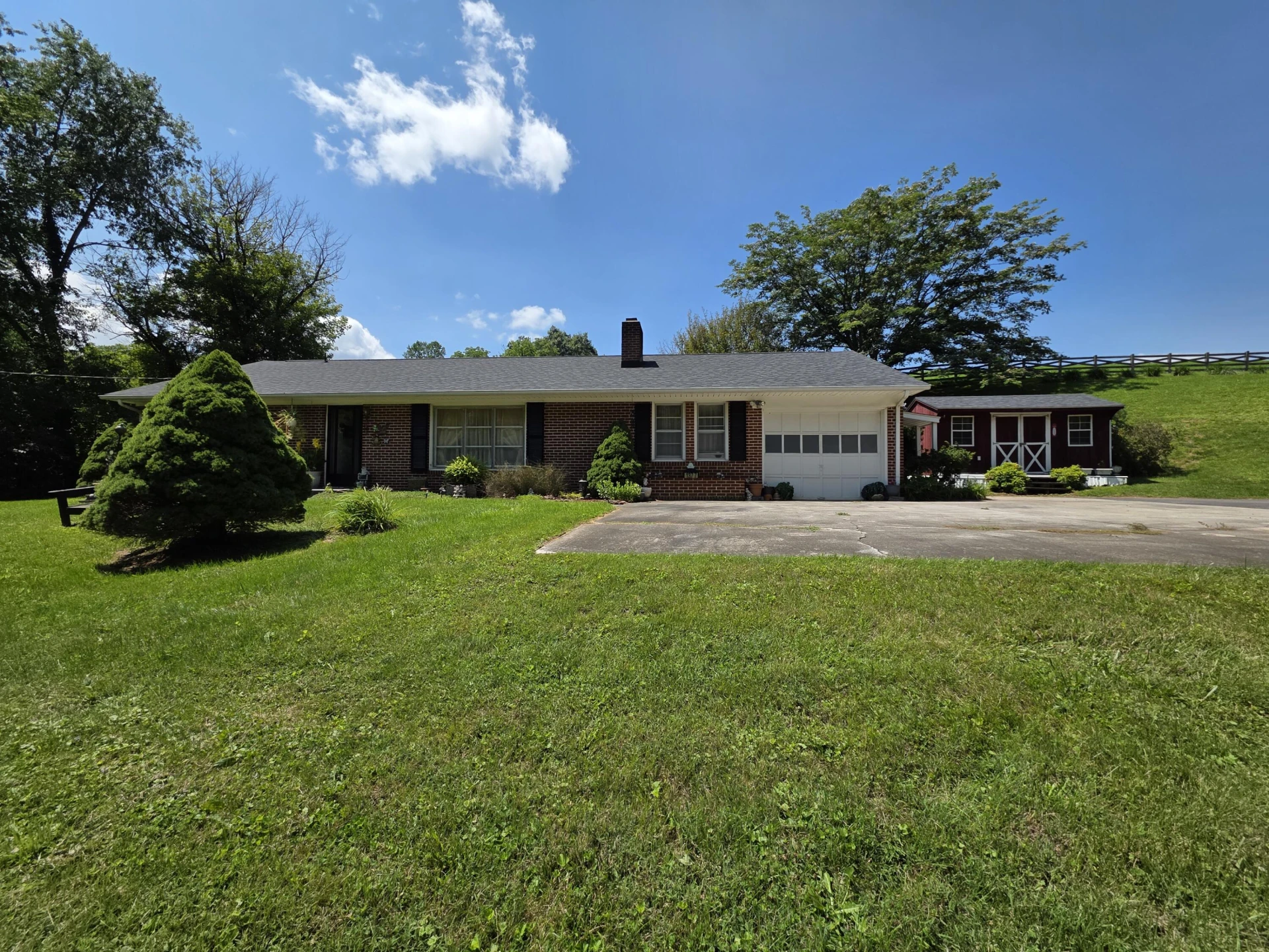 1377 Floyd Hwy N - Photo 2
