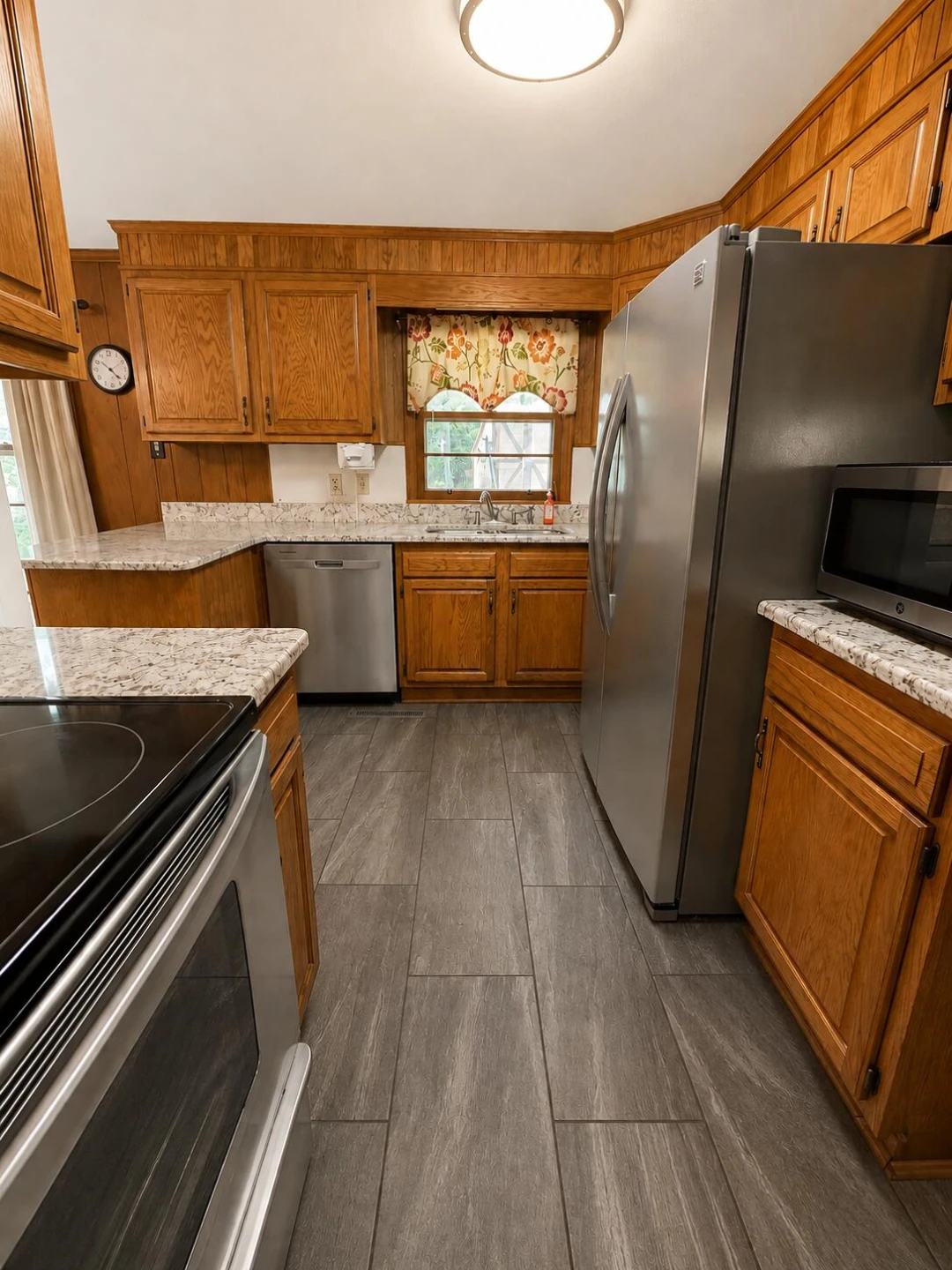 1905 Oakwood DR - Photo 20