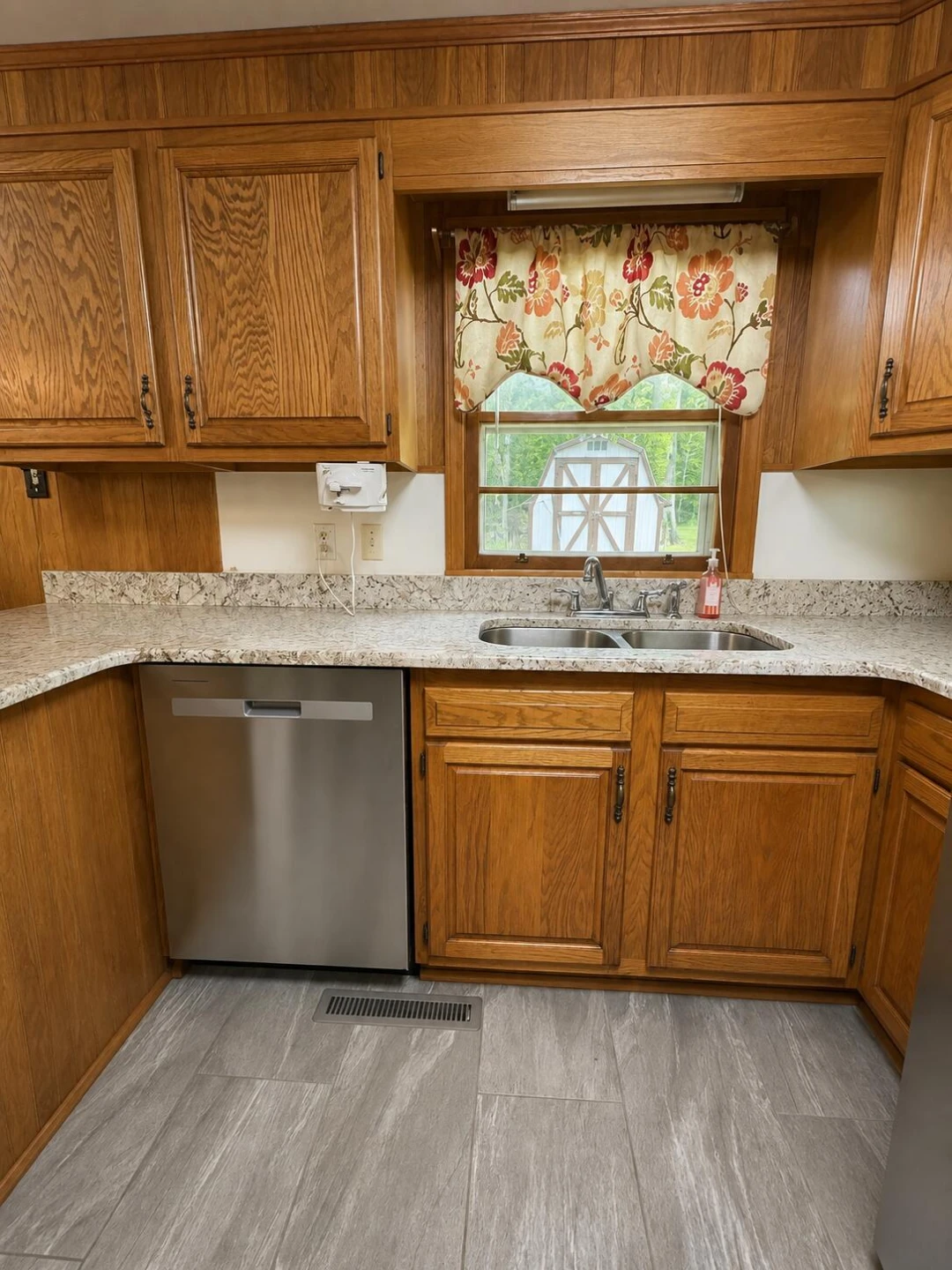 1905 Oakwood DR - Photo 22