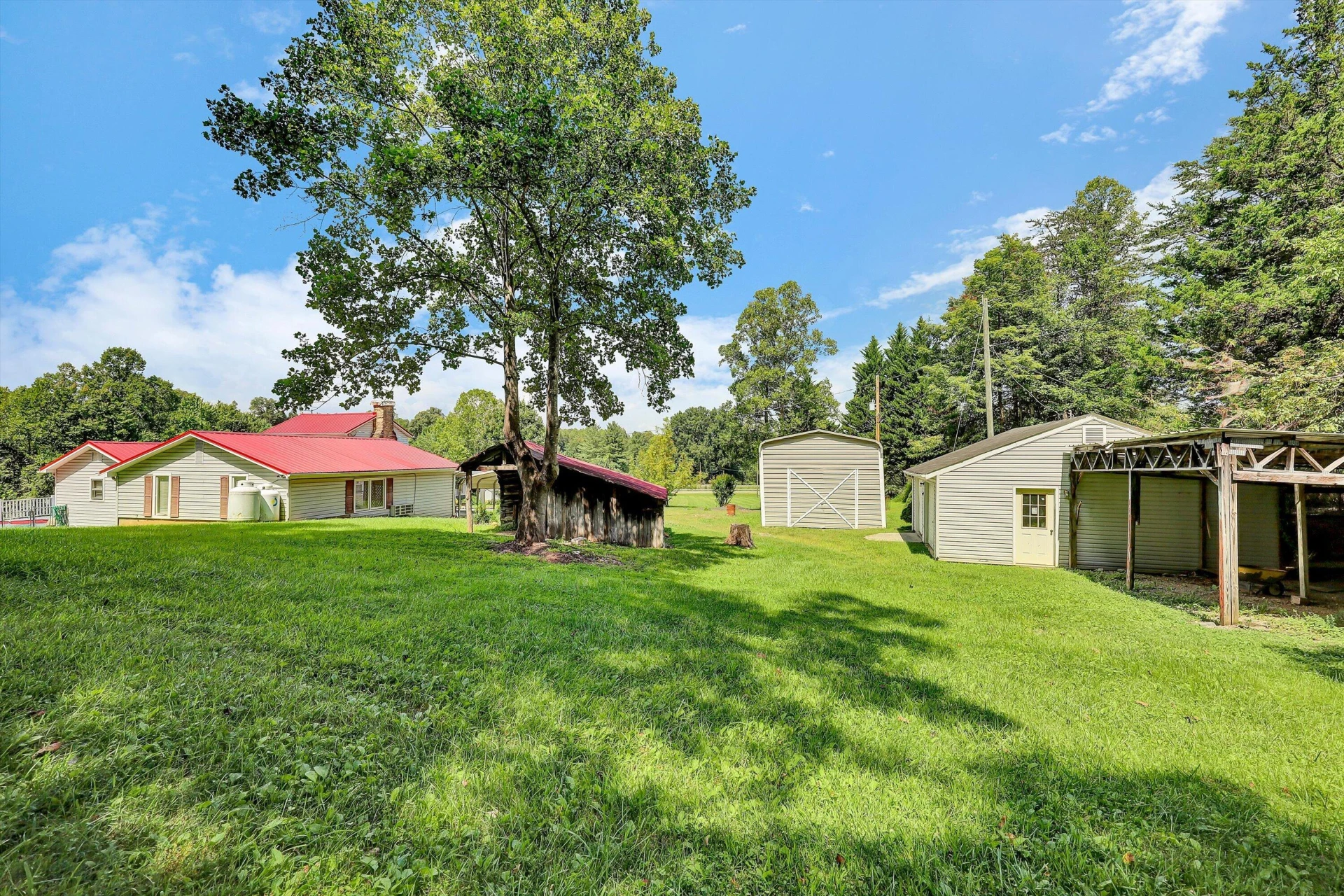 3668 VIRGIL H GOODE HWY - Photo 48