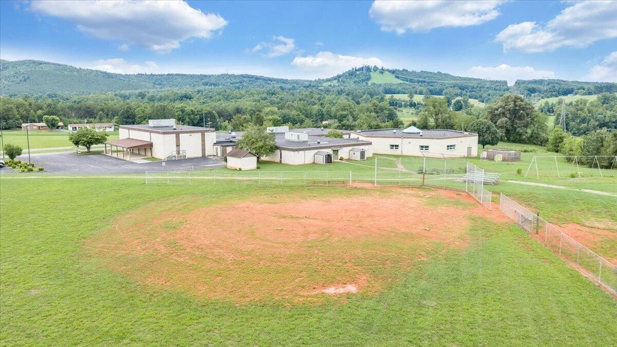 200 Henry School RD - Photo 15