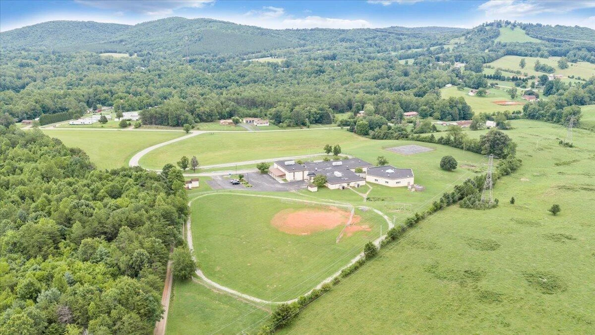 200 Henry School RD - Photo 17