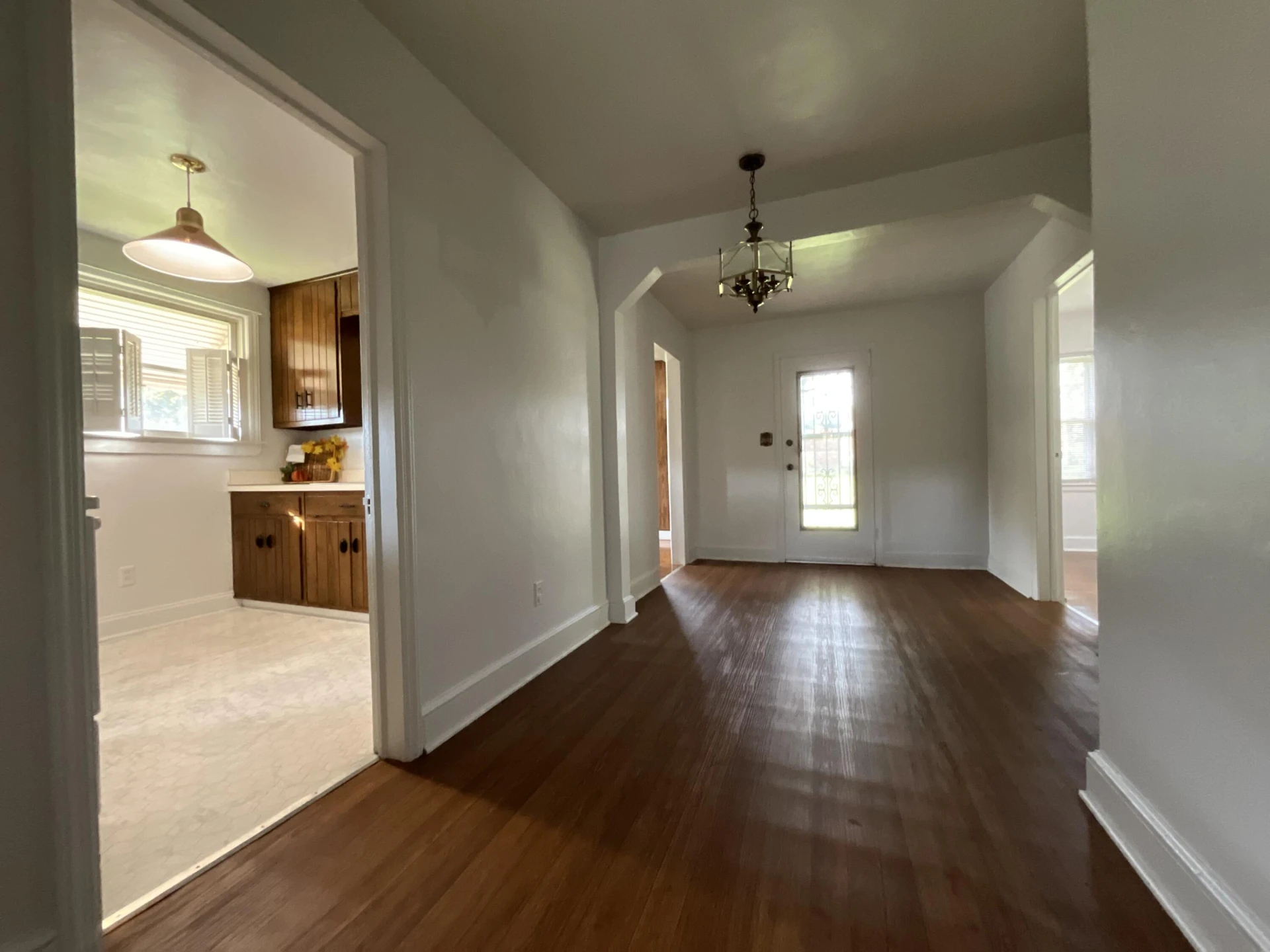 1251 Thomas AVE NW - Photo 10