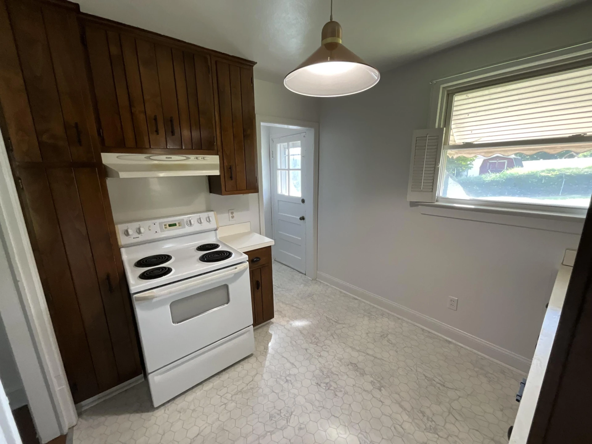 1251 Thomas AVE NW - Photo 13