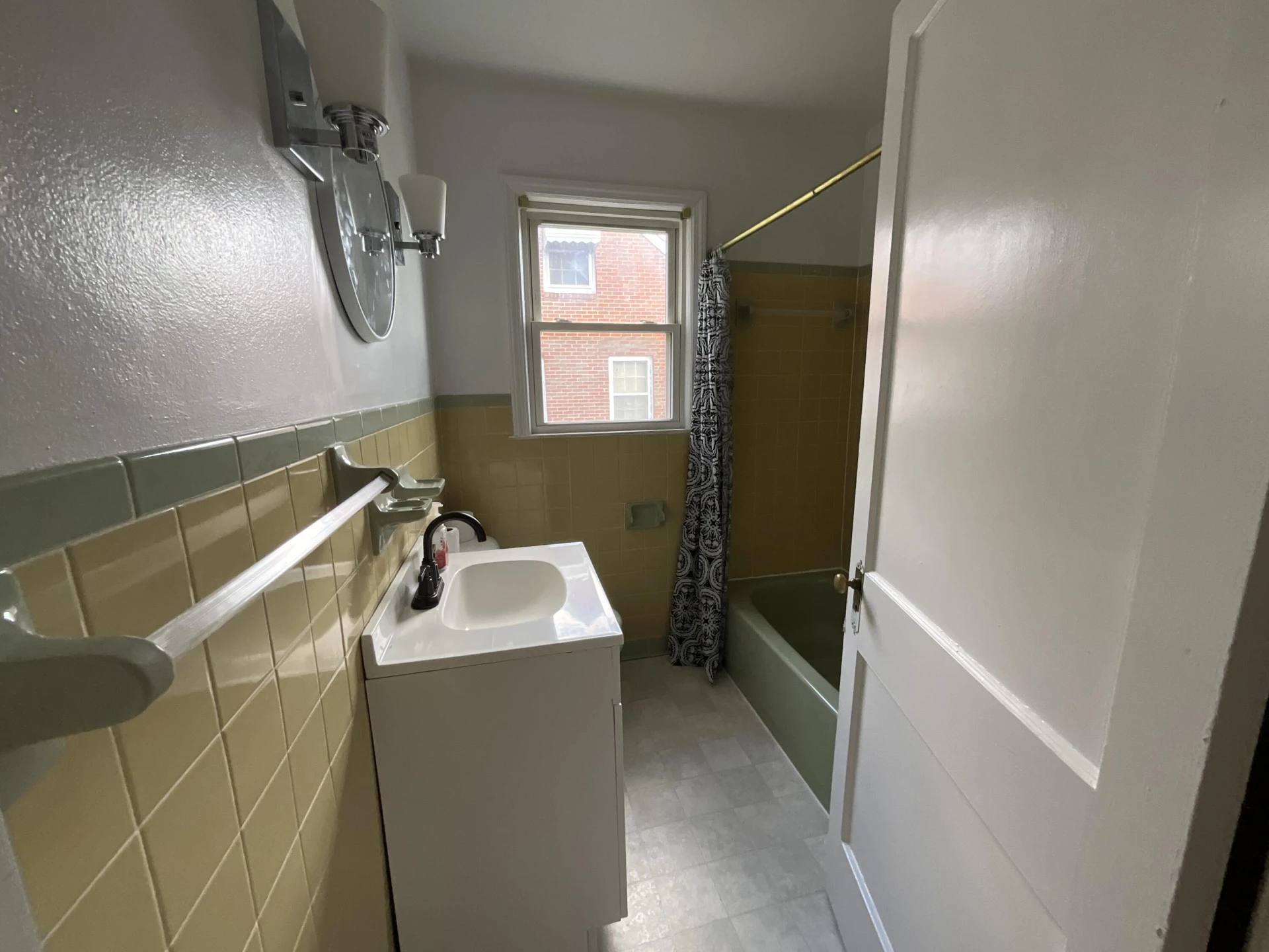 1251 Thomas AVE NW - Photo 22