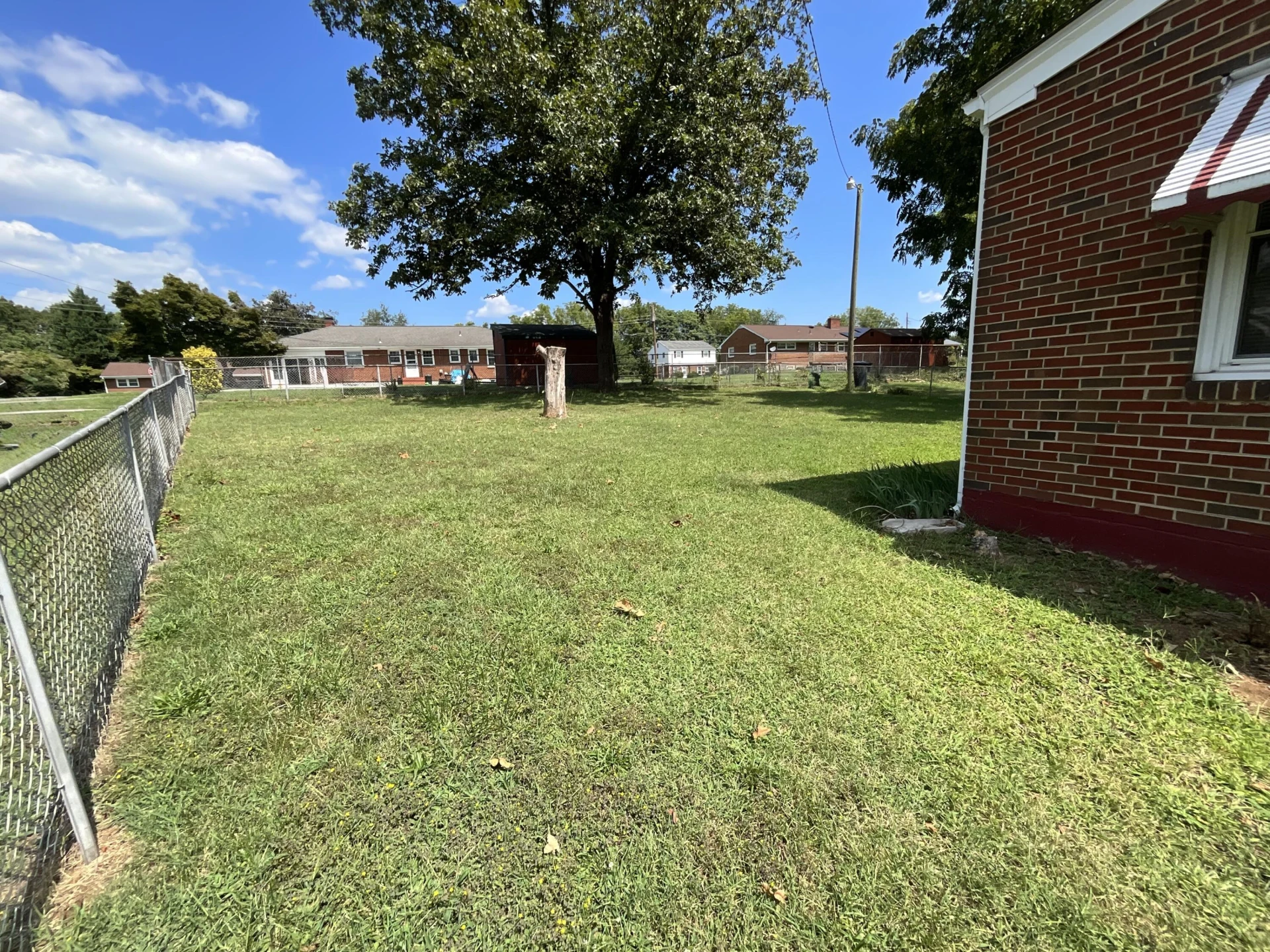 1251 Thomas AVE NW - Photo 7