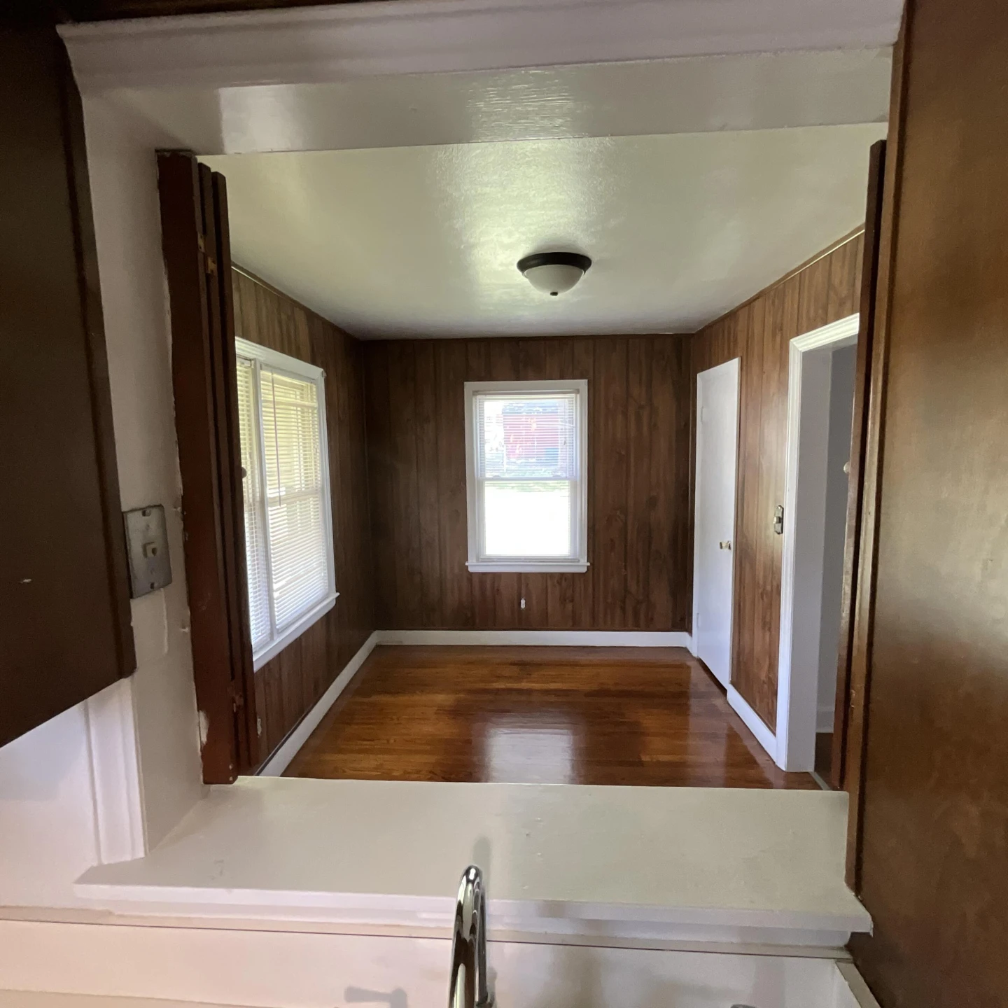 1251 Thomas AVE NW - Photo 12