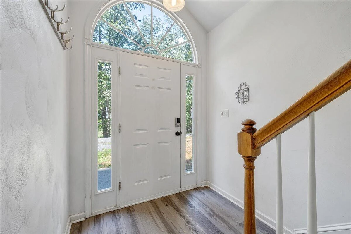 1033 Tipton AVE SE - Photo 5