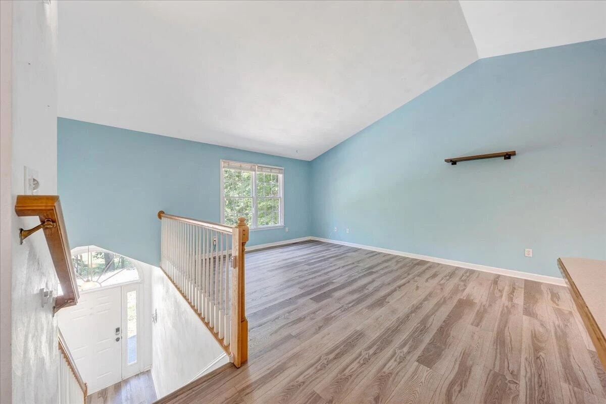 1033 Tipton AVE SE - Photo 7