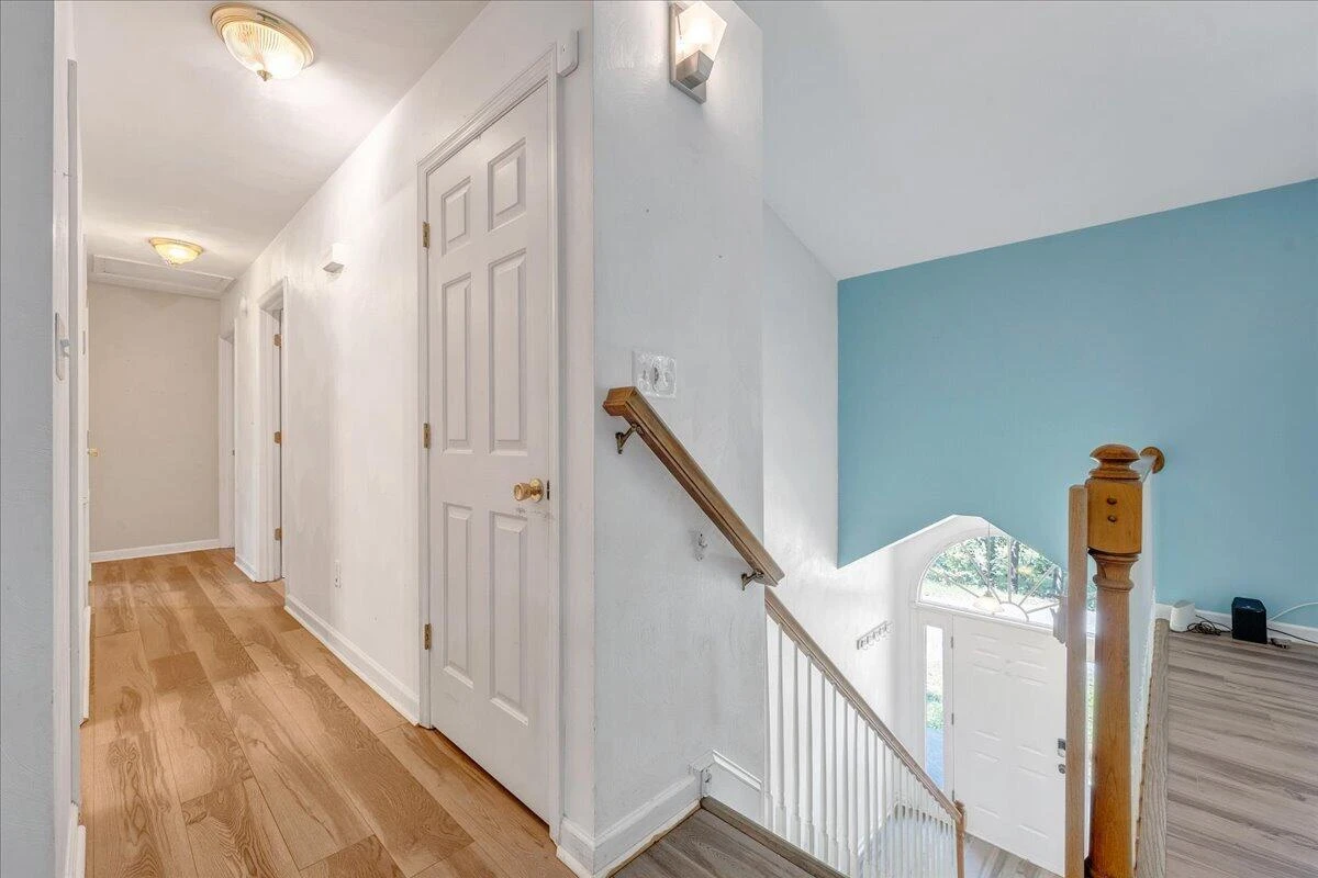 1033 Tipton AVE SE - Photo 13