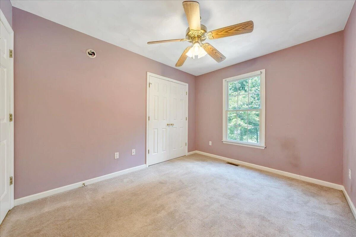 1033 Tipton AVE SE - Photo 17