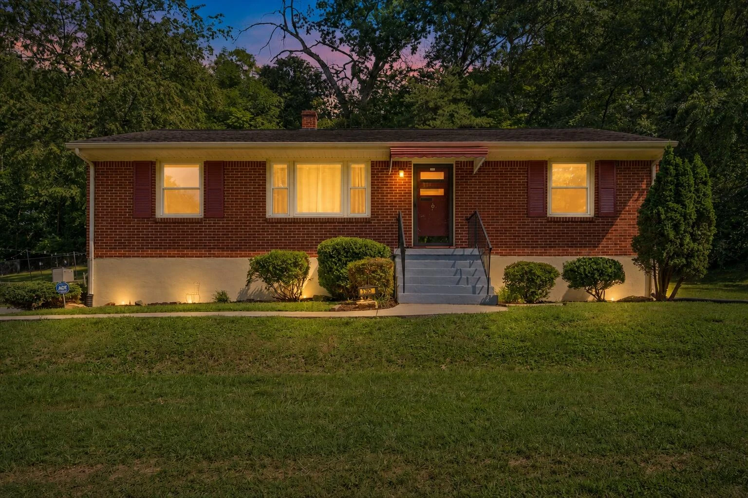 3326 Manassas DR