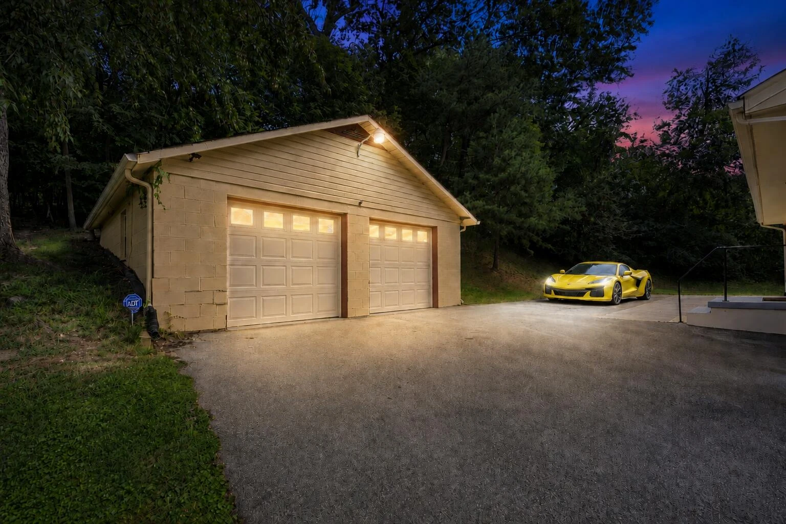 3326 Manassas DR - Photo 3