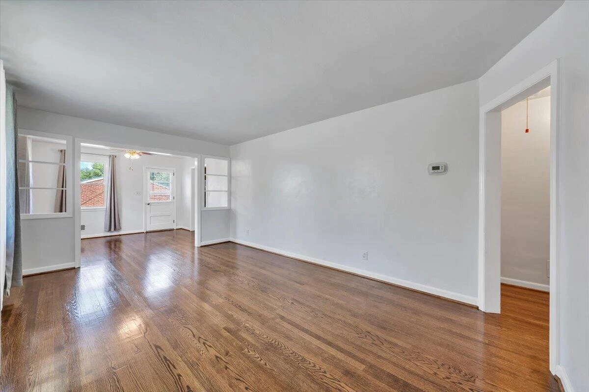 3326 Manassas DR - Photo 11