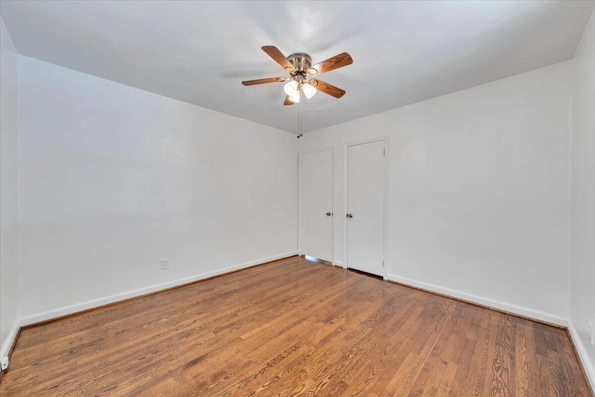 3326 Manassas DR - Photo 24
