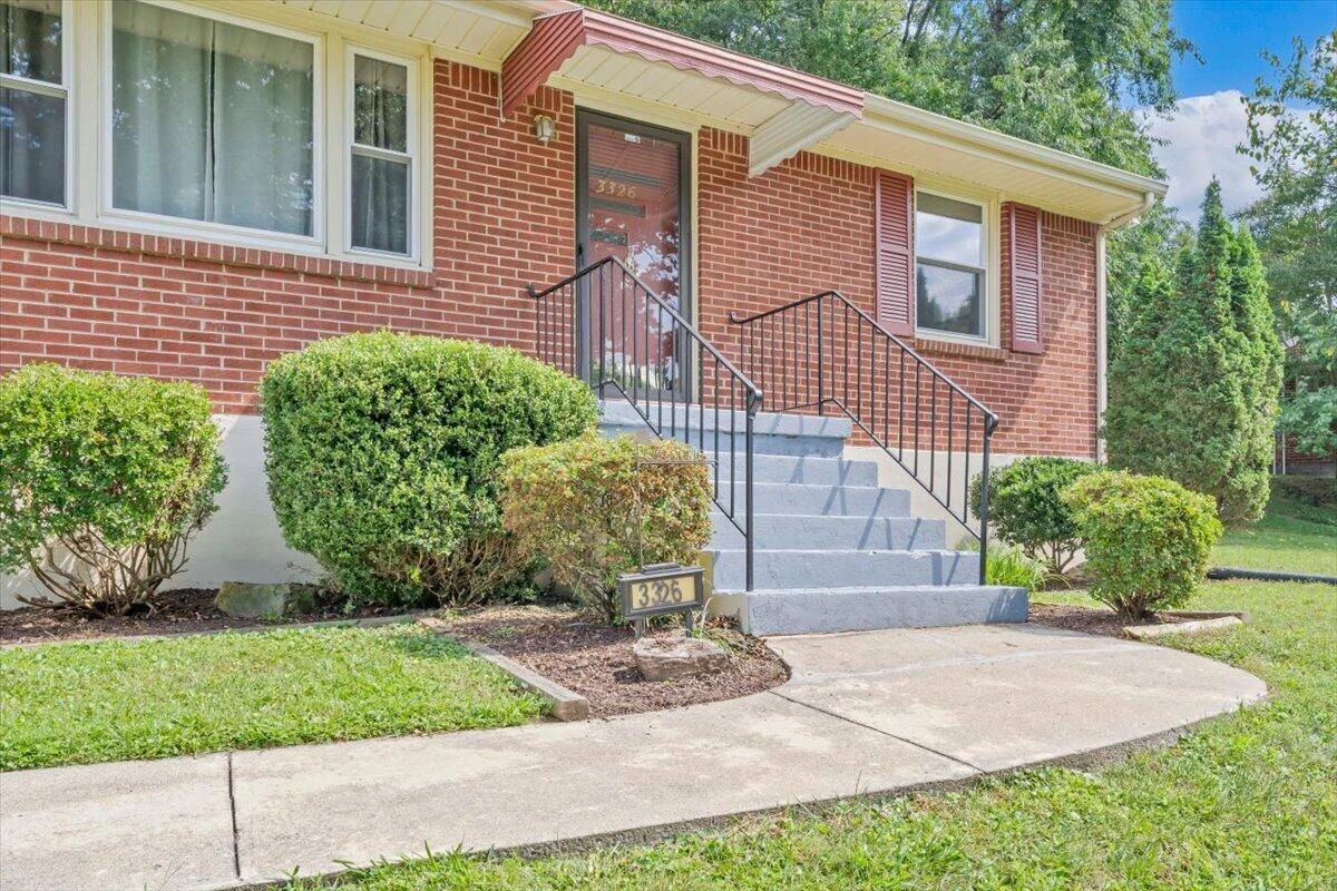 3326 Manassas DR - Photo 49