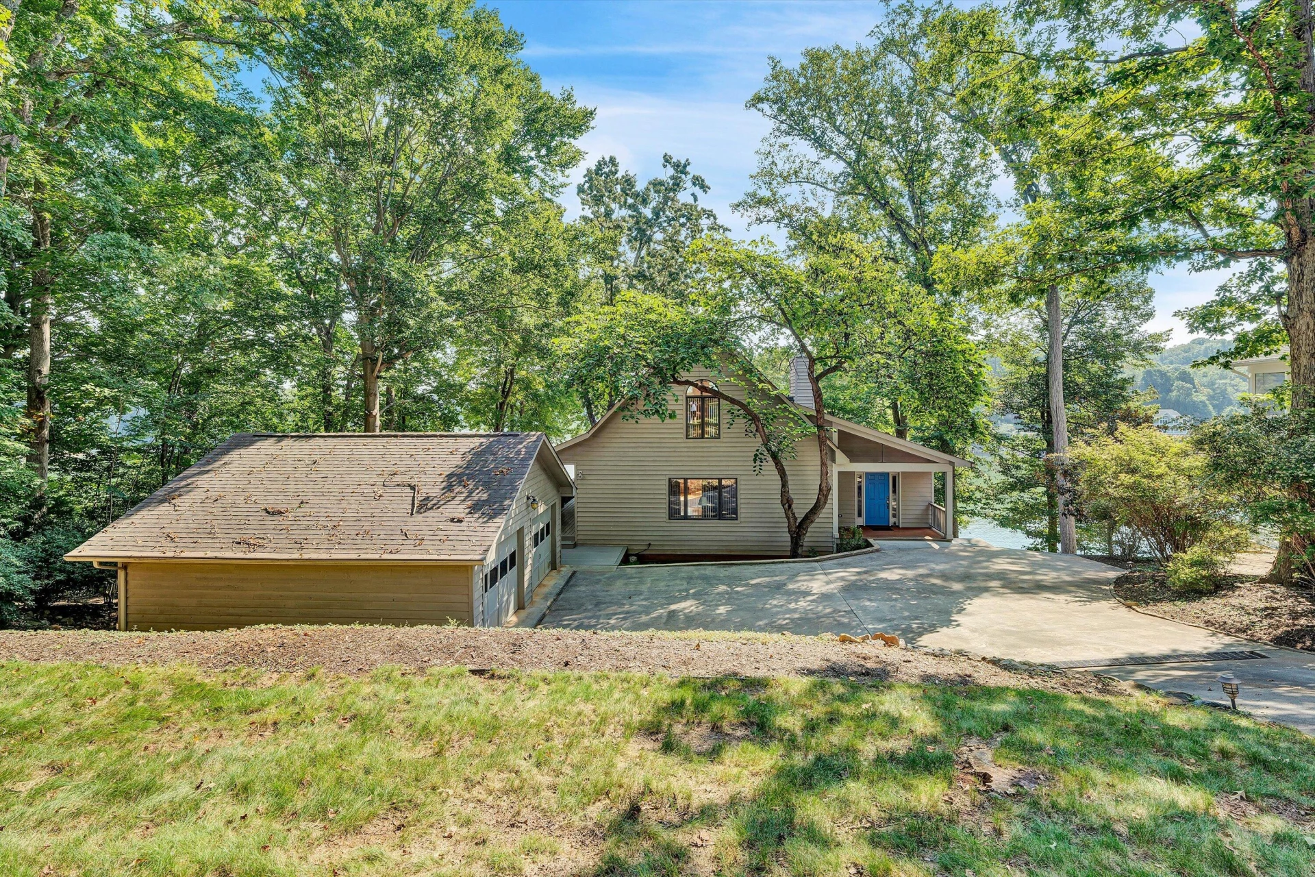 320 Halespoint DR - Photo 8