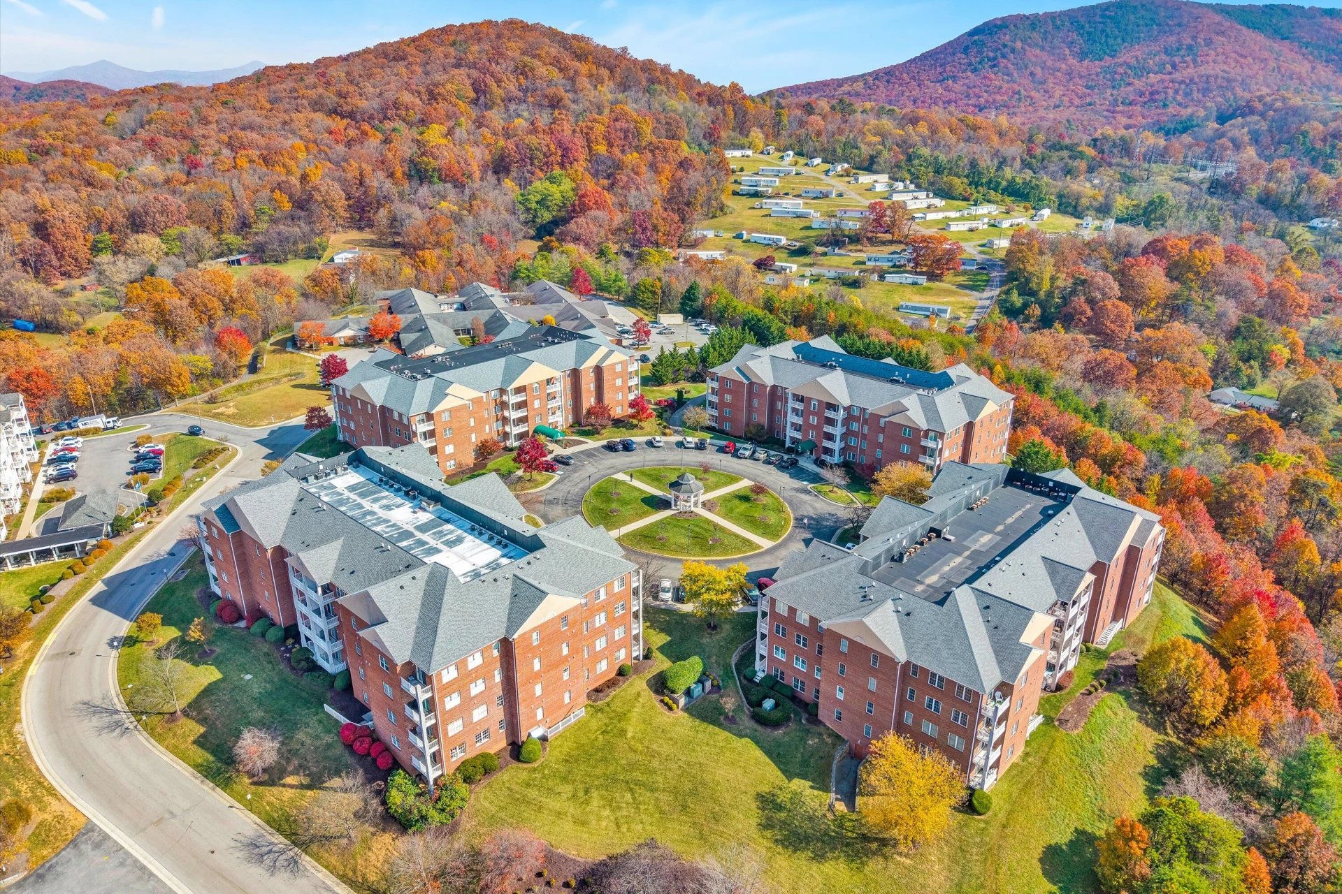 4444 Pheasant Ridge RD #APT 305
