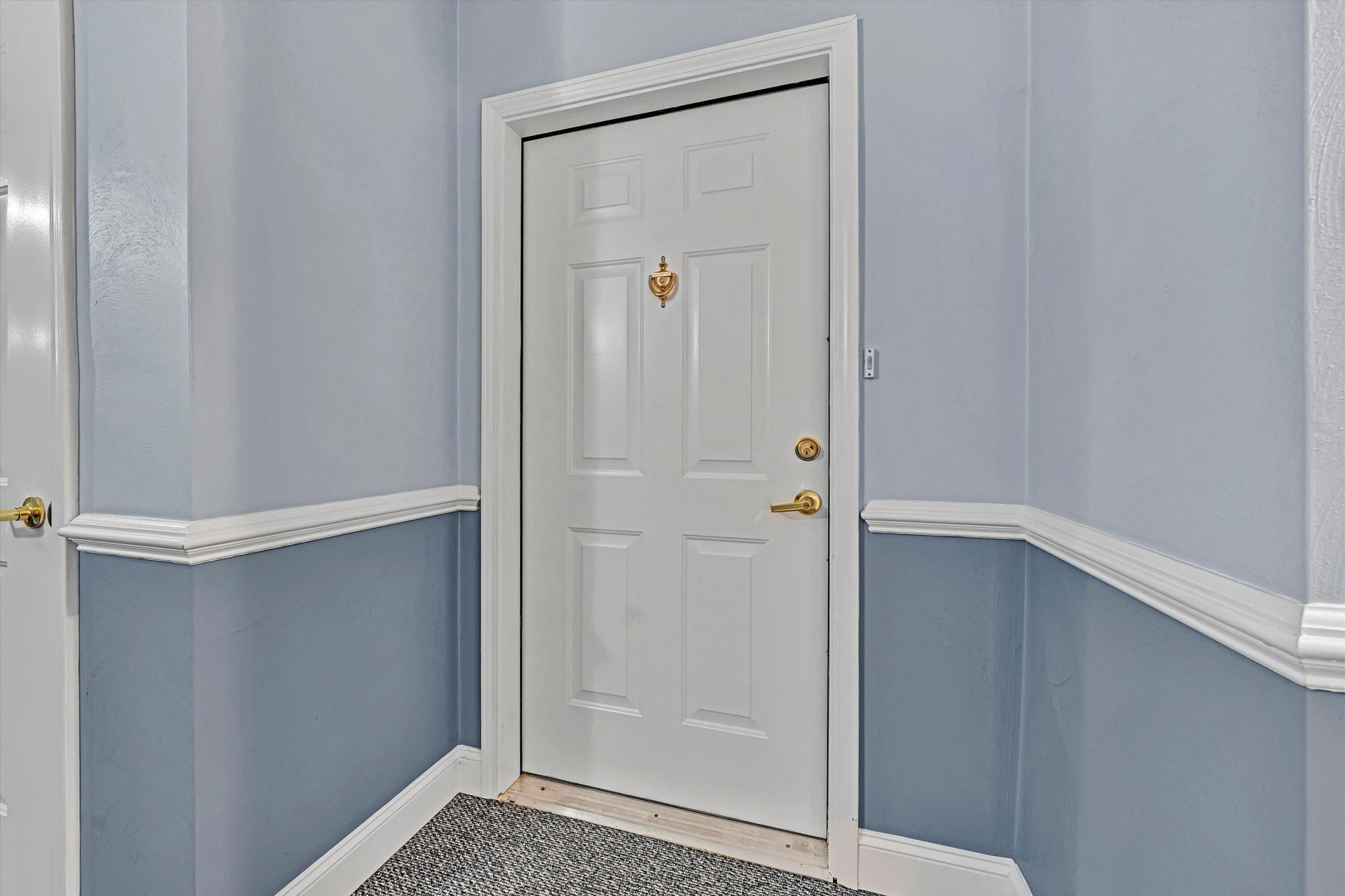 4444 Pheasant Ridge RD #APT 305 - Photo 10