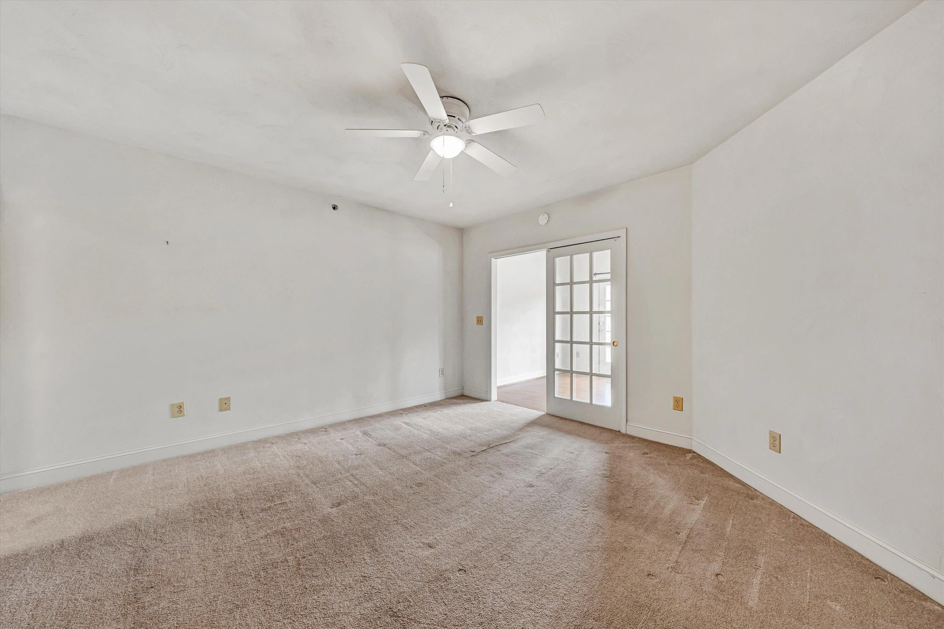 4444 Pheasant Ridge RD #APT 305 - Photo 22