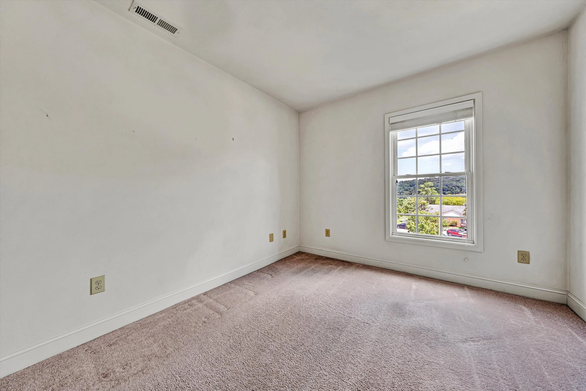4444 Pheasant Ridge RD #APT 305 - Photo 31
