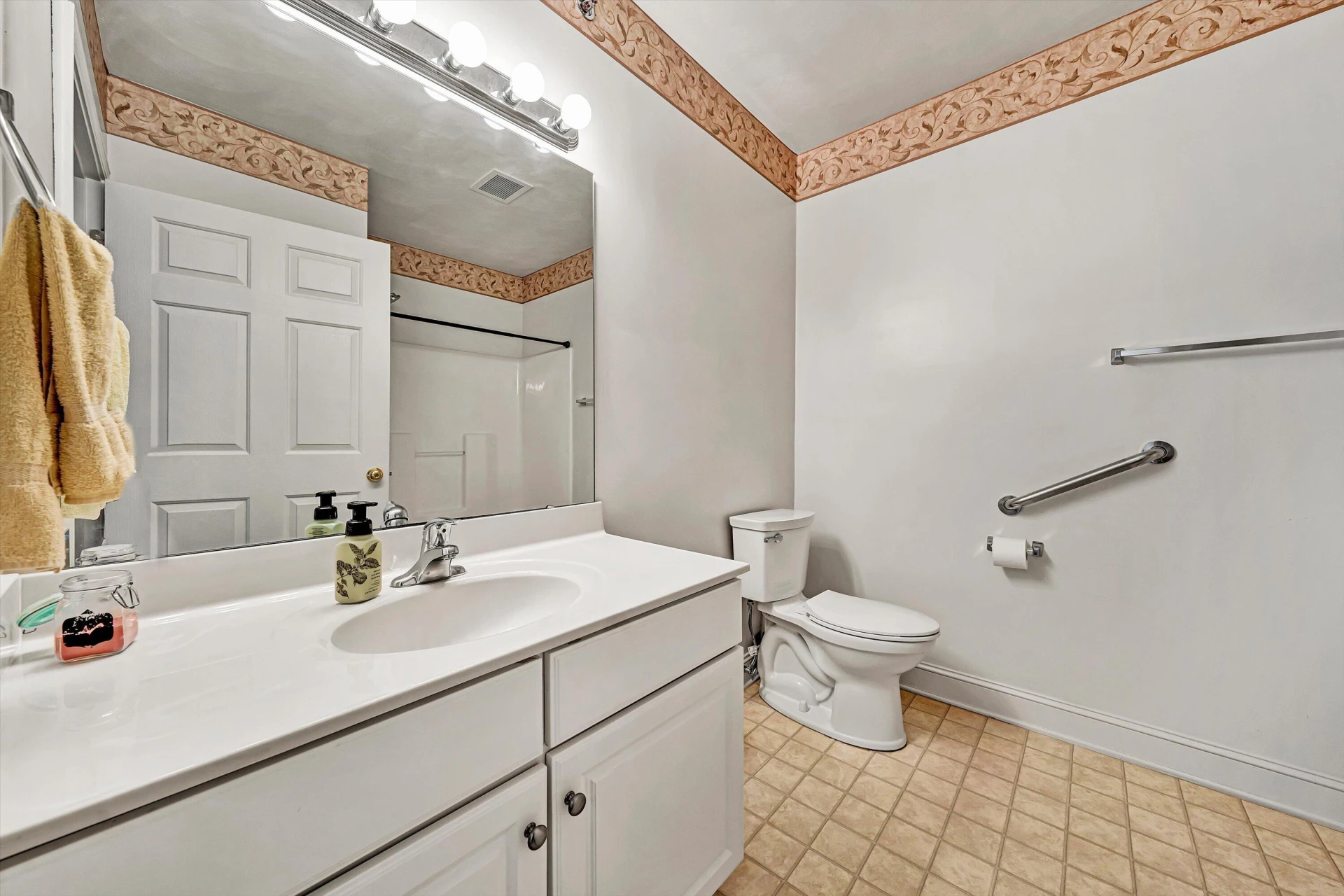 4444 Pheasant Ridge RD #APT 305 - Photo 32