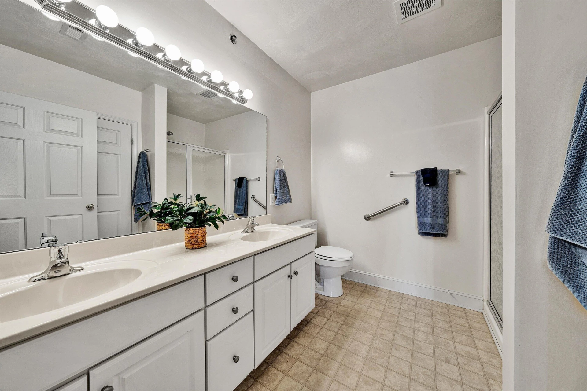4444 Pheasant Ridge RD #APT 305 - Photo 27