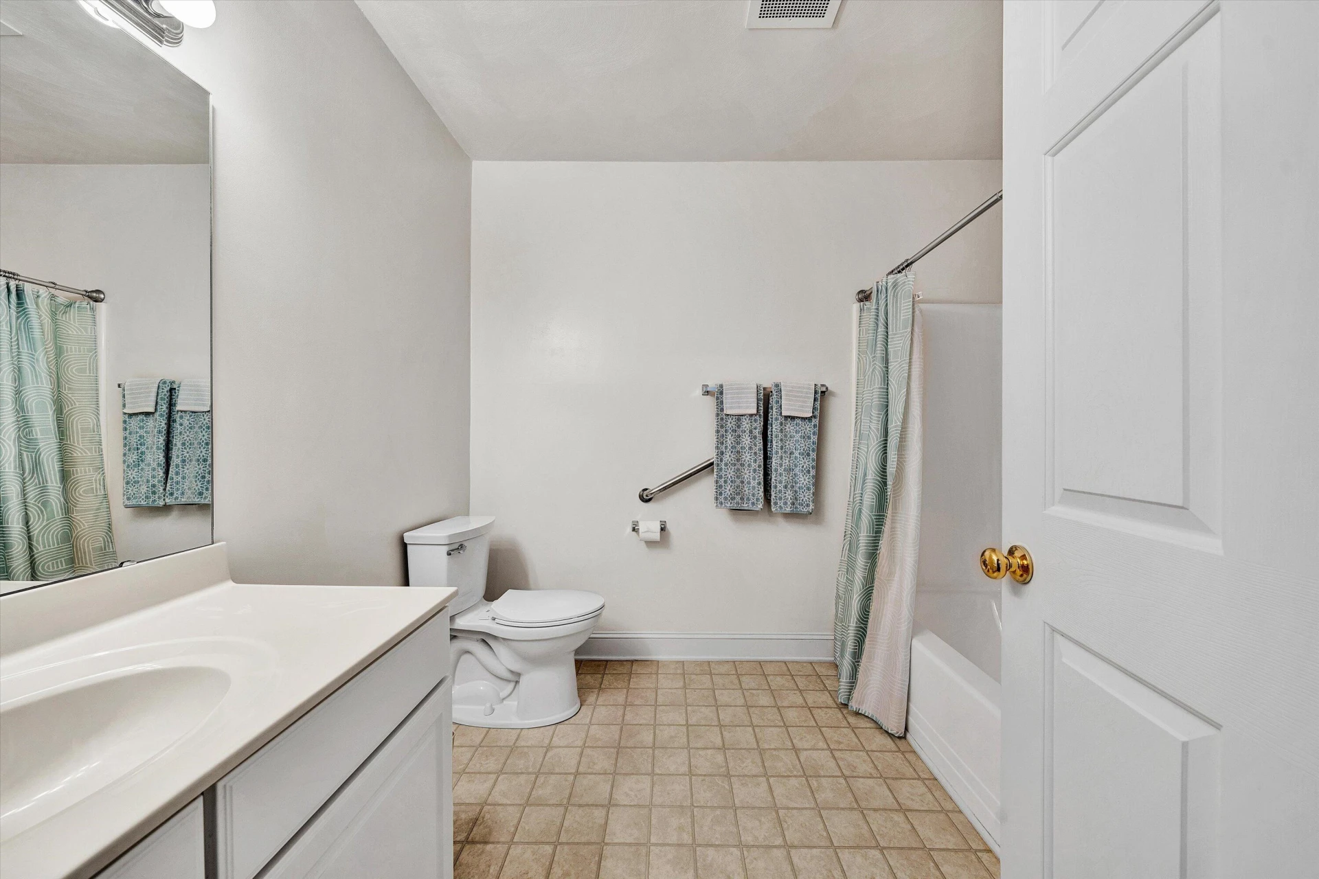 4444 Pheasant Ridge RD #APT 305 - Photo 33