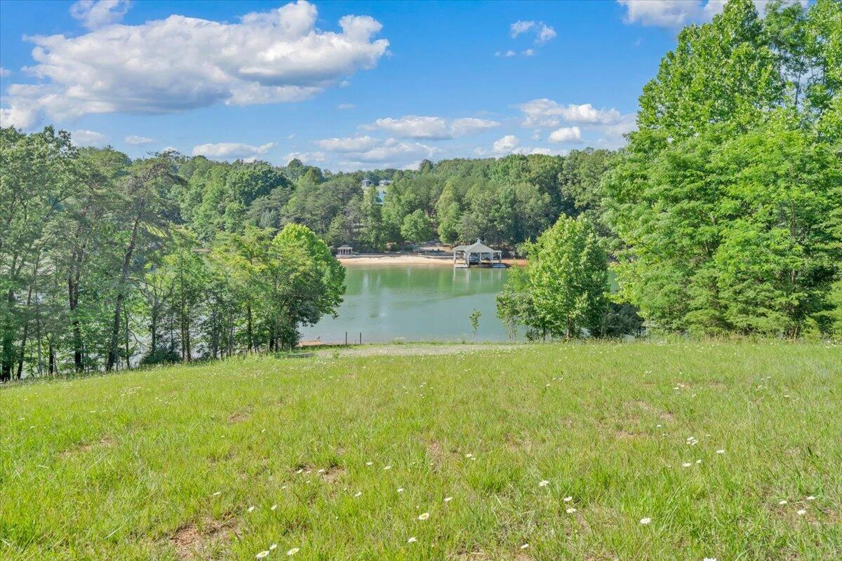 981 Bremble DR