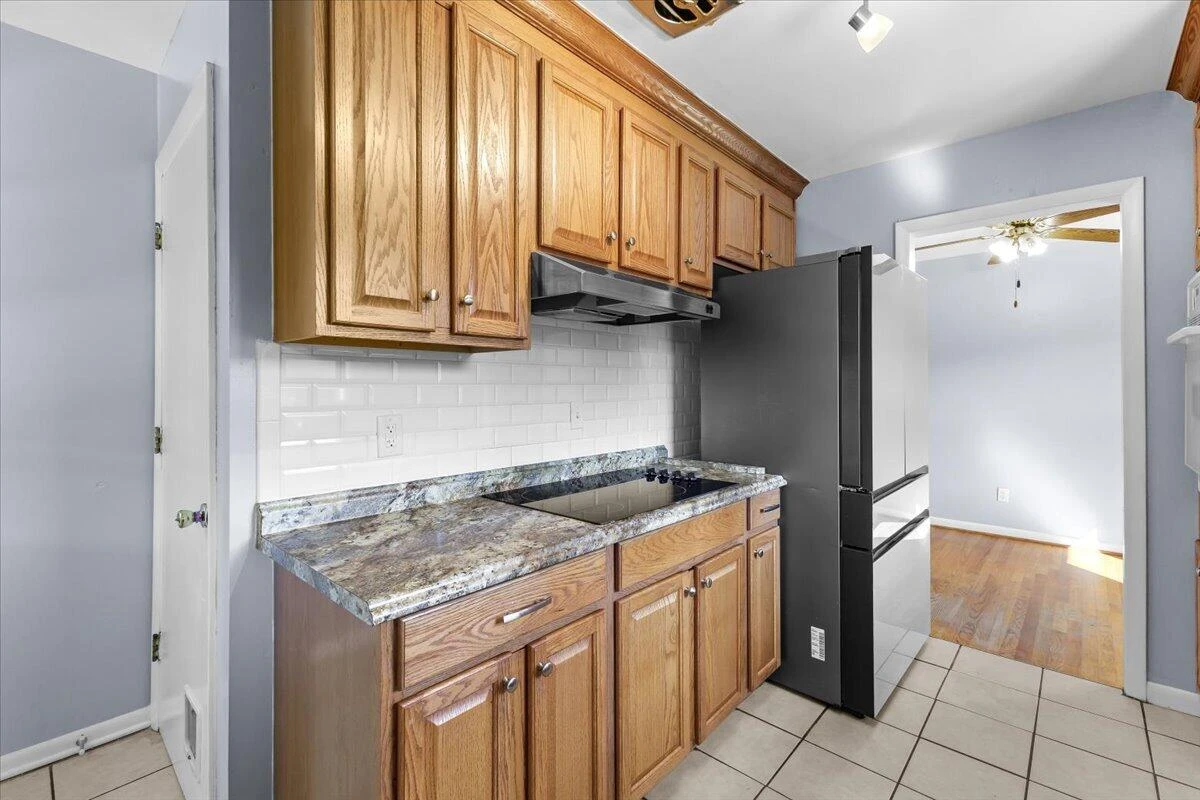 5514 Castle Rock RD - Photo 10