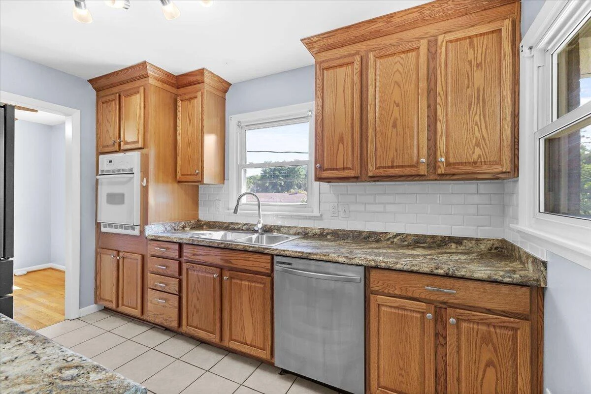 5514 Castle Rock RD - Photo 11