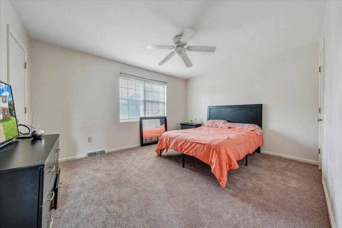 4102 Richland AVE NW - Photo 7