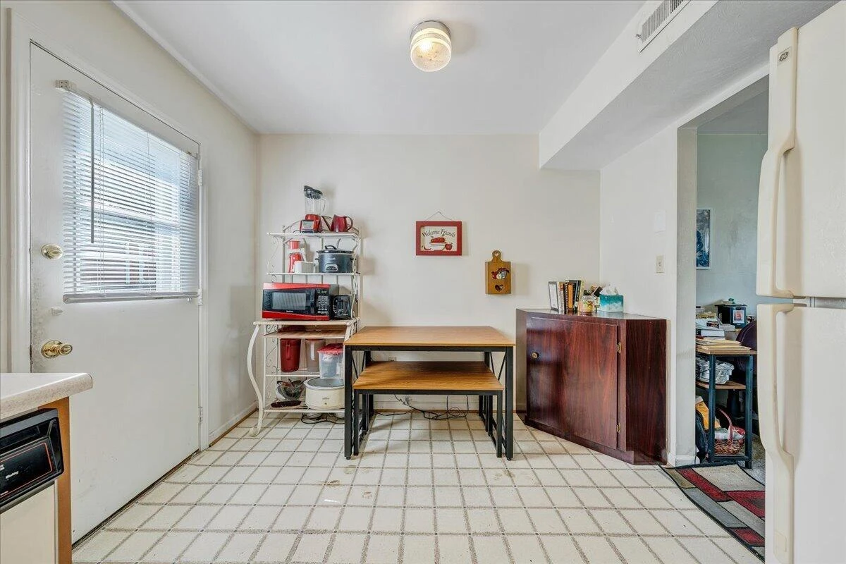 4102 Richland AVE NW - Photo 14