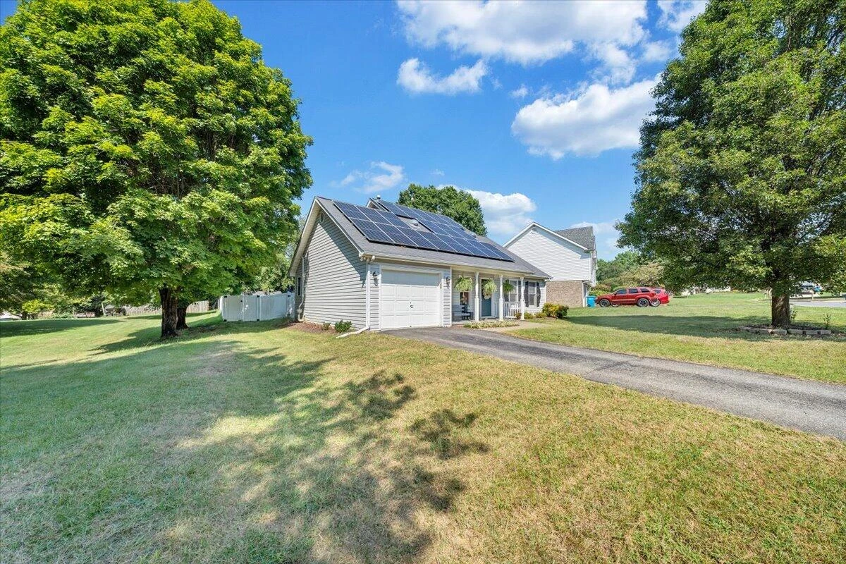 1313 Trevino DR NE - Photo 4