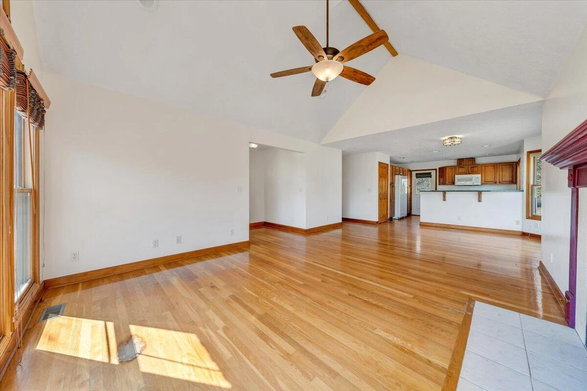 5580 Warring LN - Photo 11