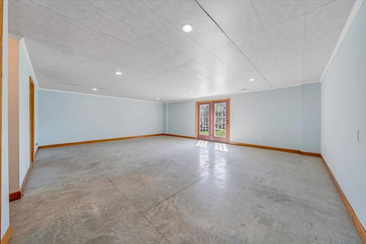 5580 Warring LN - Photo 38