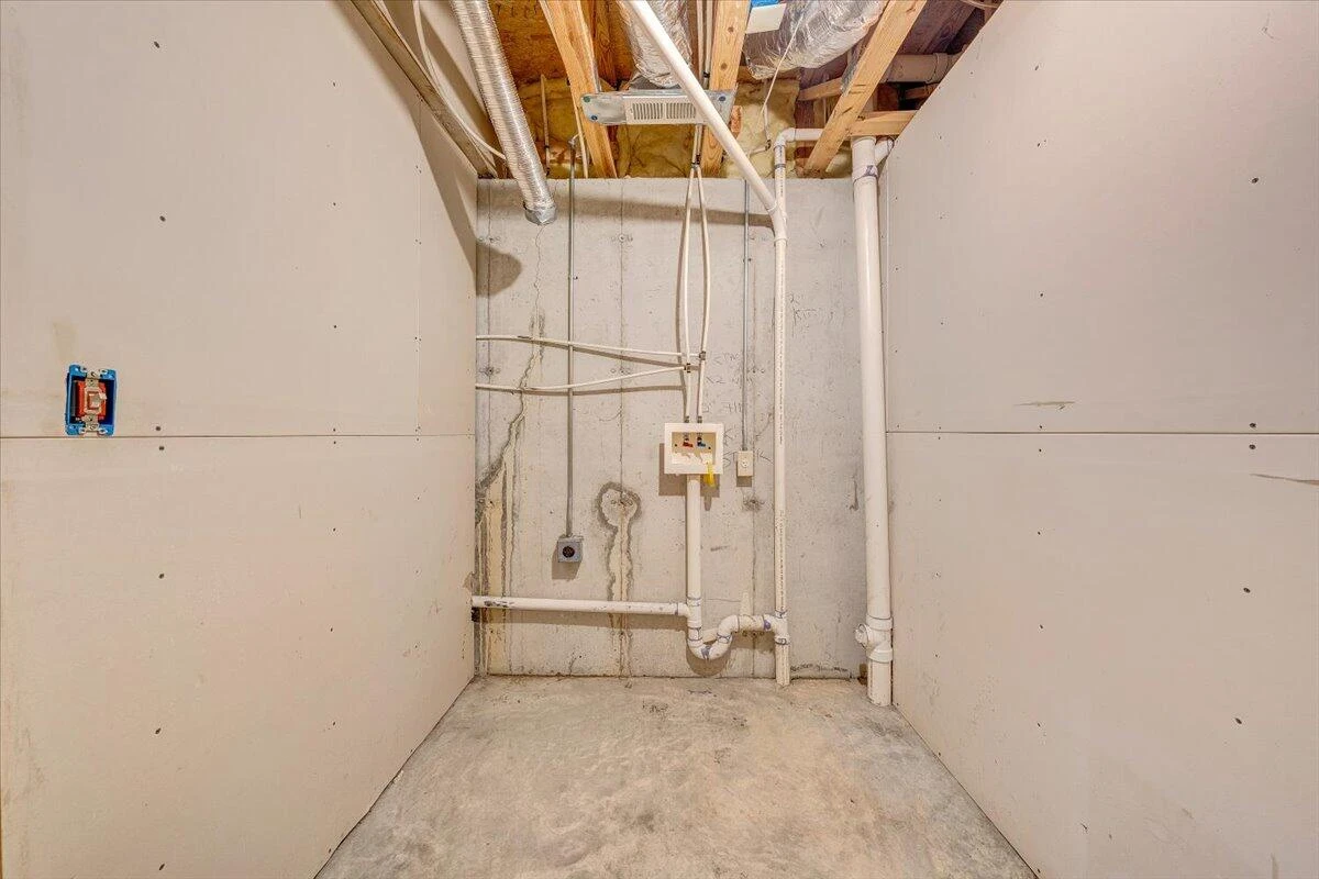 5580 Warring LN - Photo 40