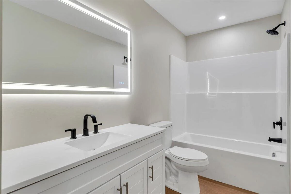 2122 Colgate ST NE - Photo 19