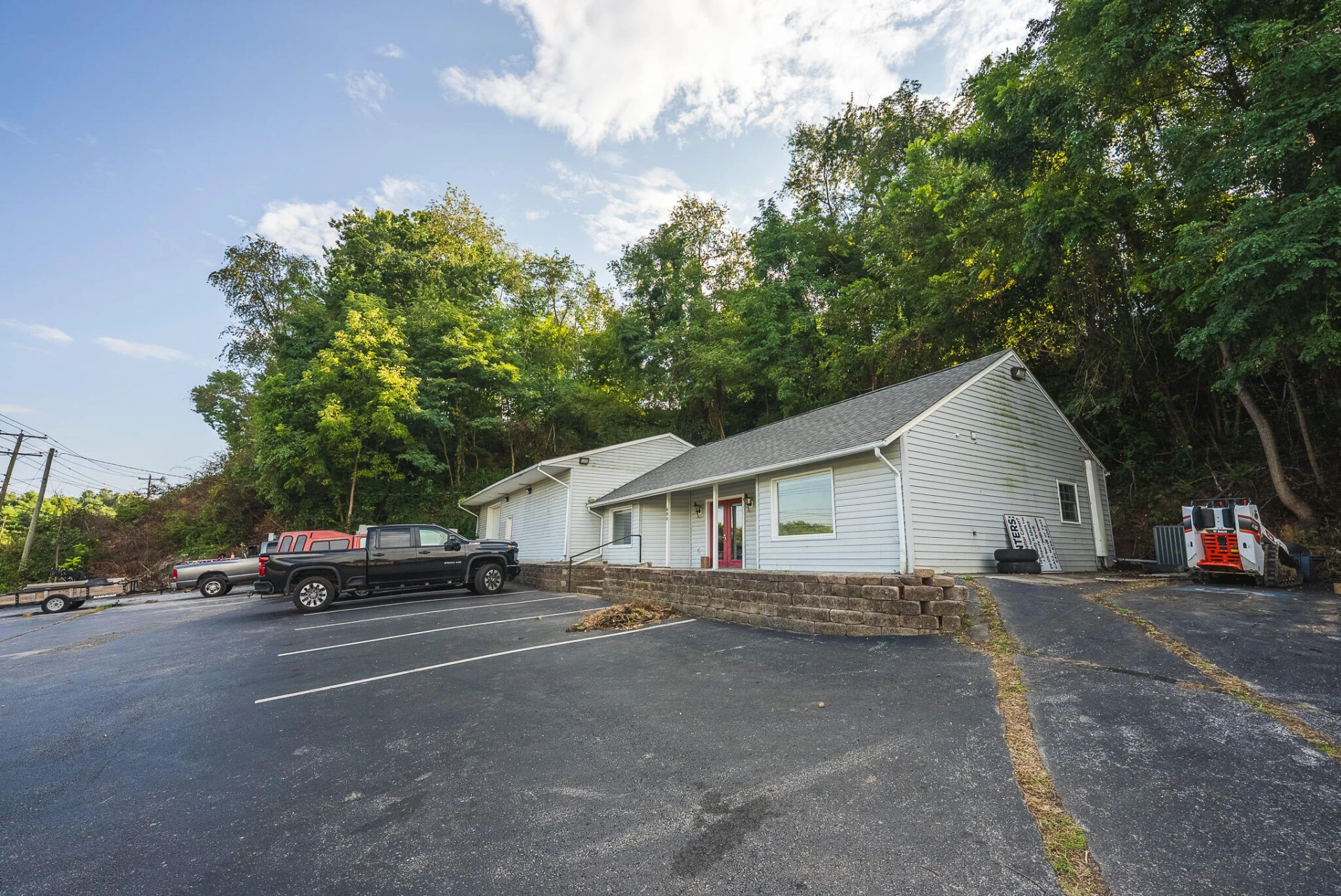 690 N Franklin ST - Photo 5