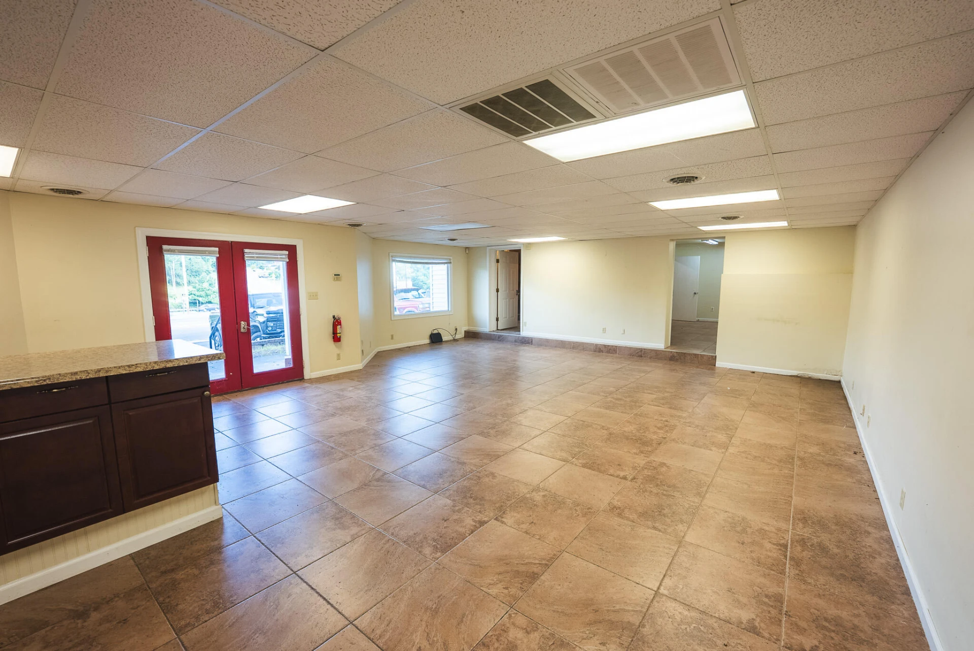 690 N Franklin ST - Photo 7