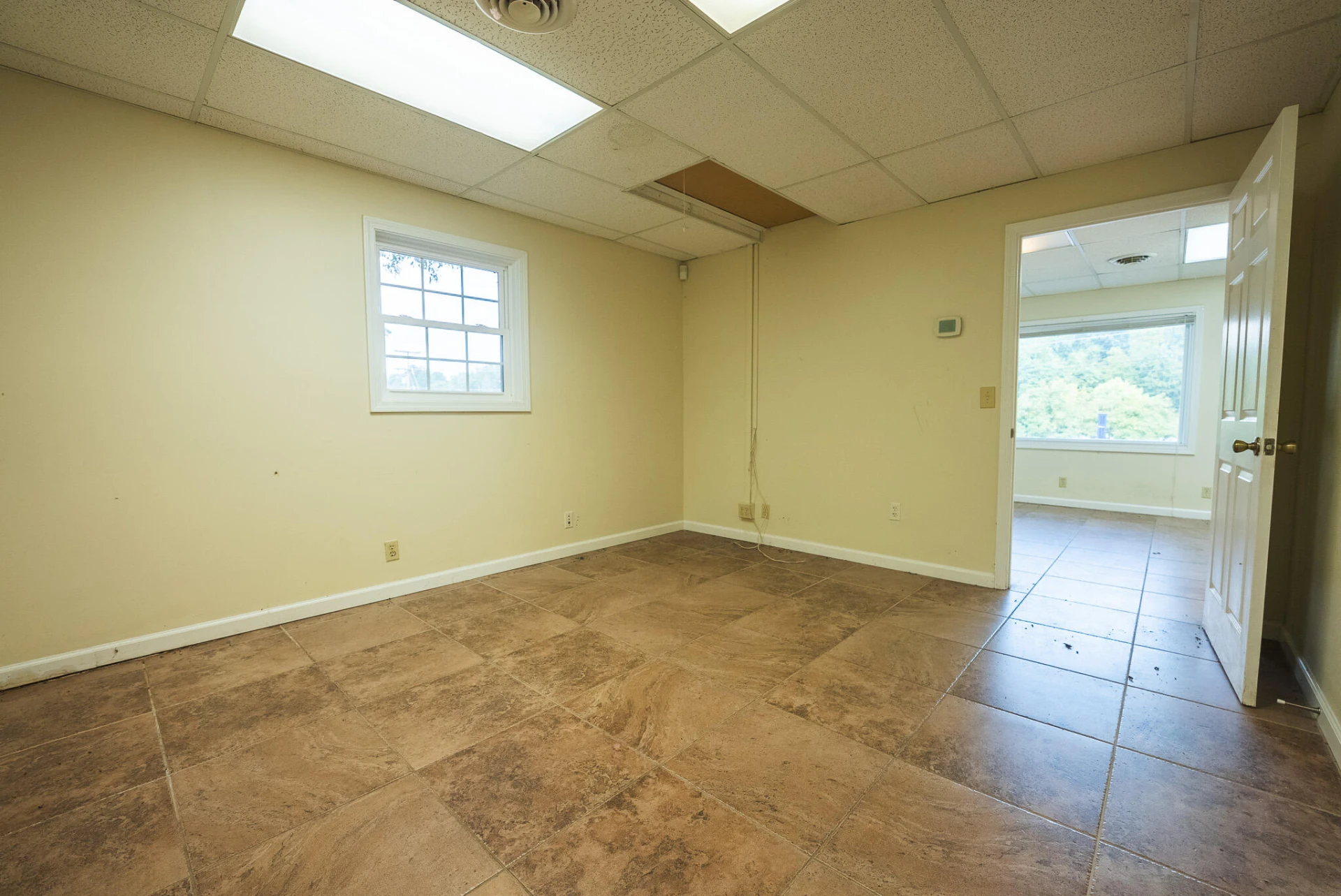 690 N Franklin ST - Photo 14
