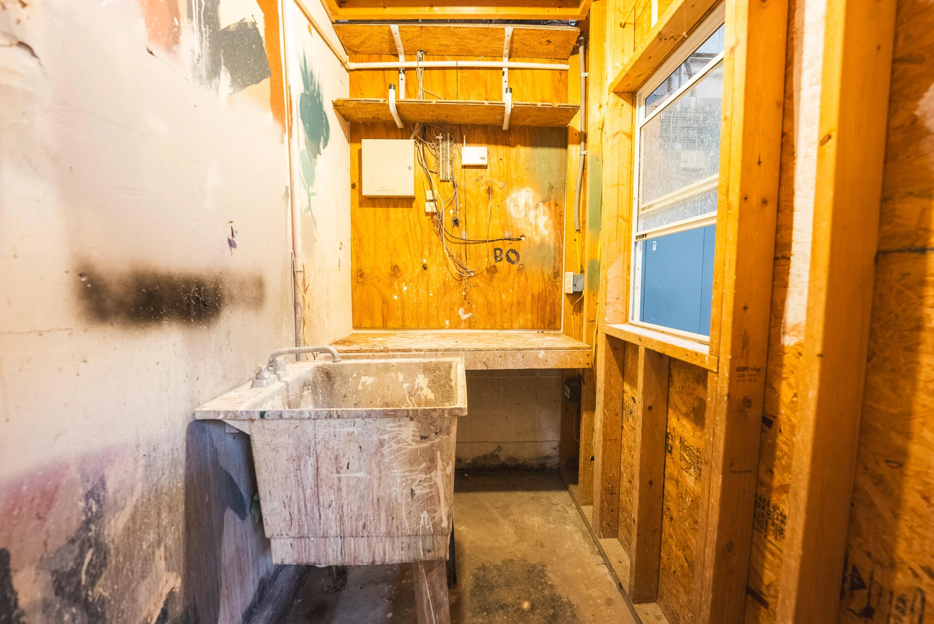 690 N Franklin ST - Photo 35