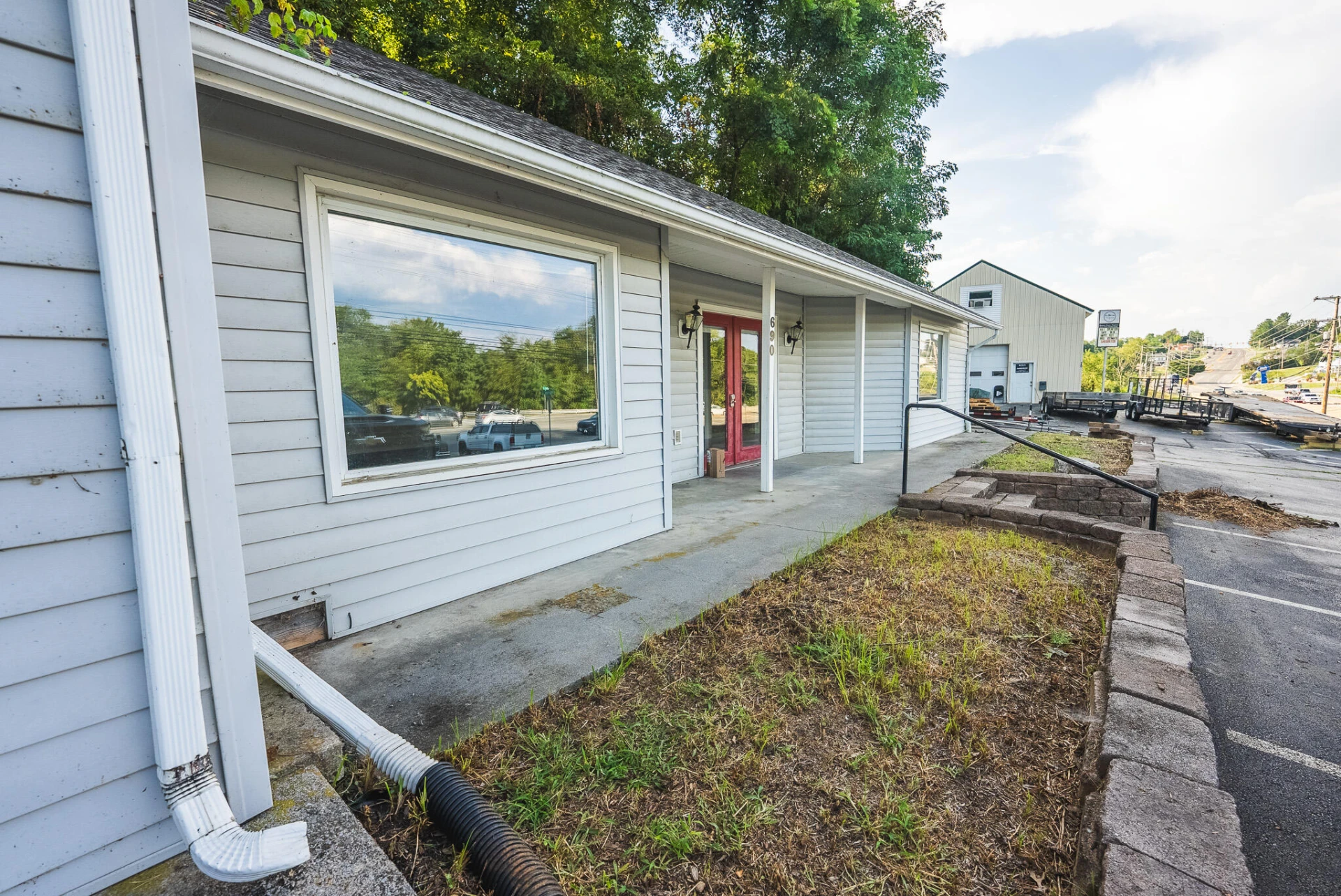 690 N Franklin ST - Photo 37
