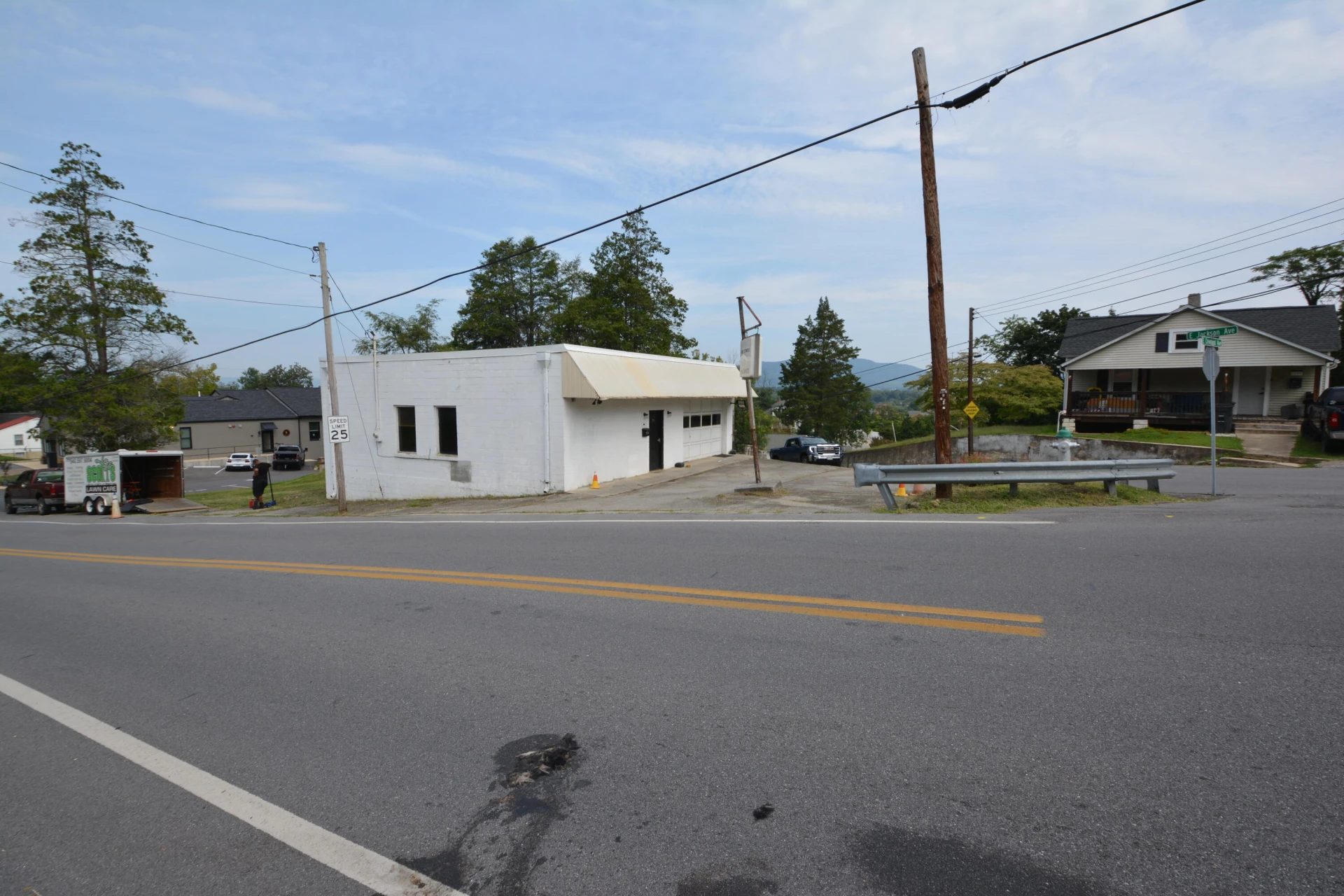 705 E Jackson AVE #& 709 - Photo 3