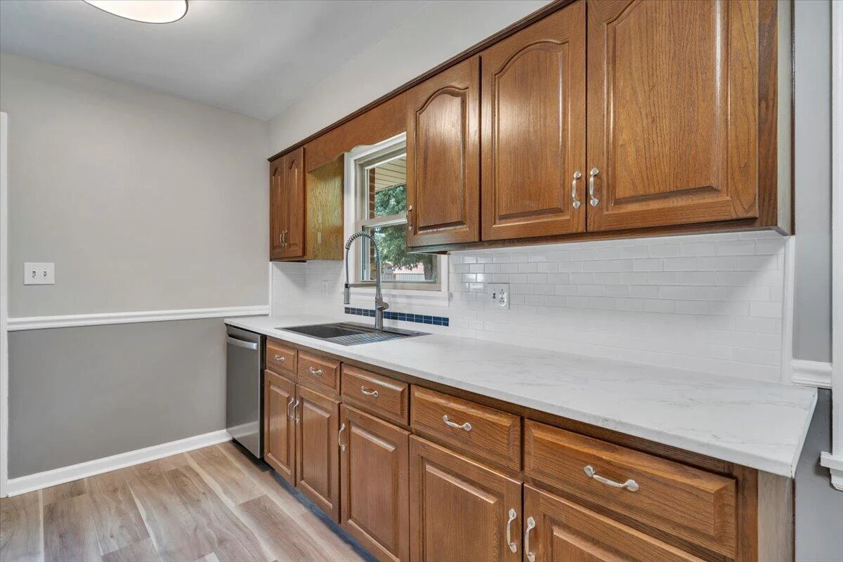 2409 Rollingwood DR - Photo 10