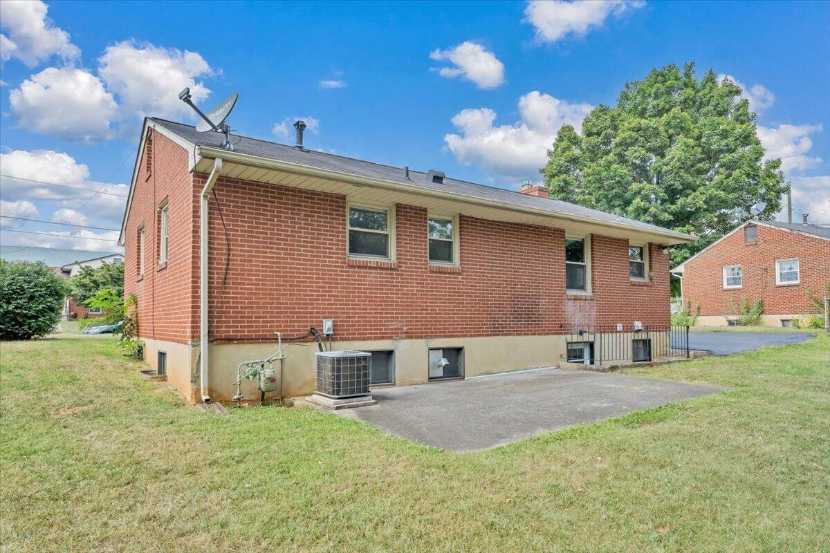 2409 Rollingwood DR - Photo 36