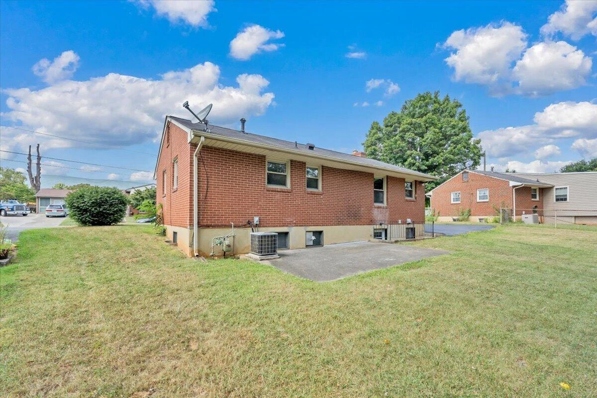 2409 Rollingwood DR - Photo 37