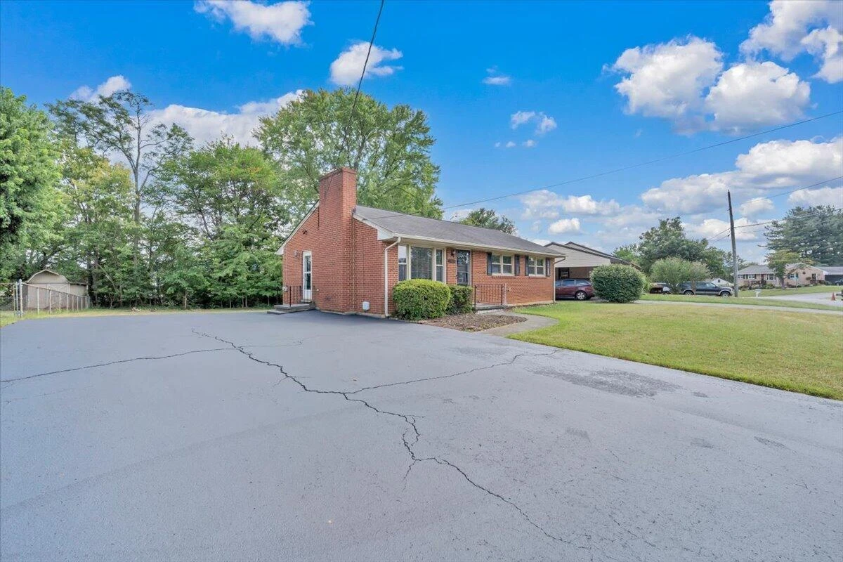 2409 Rollingwood DR - Photo 43