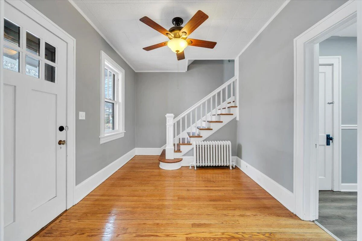 1226 Kerns AVE SW - Photo 10
