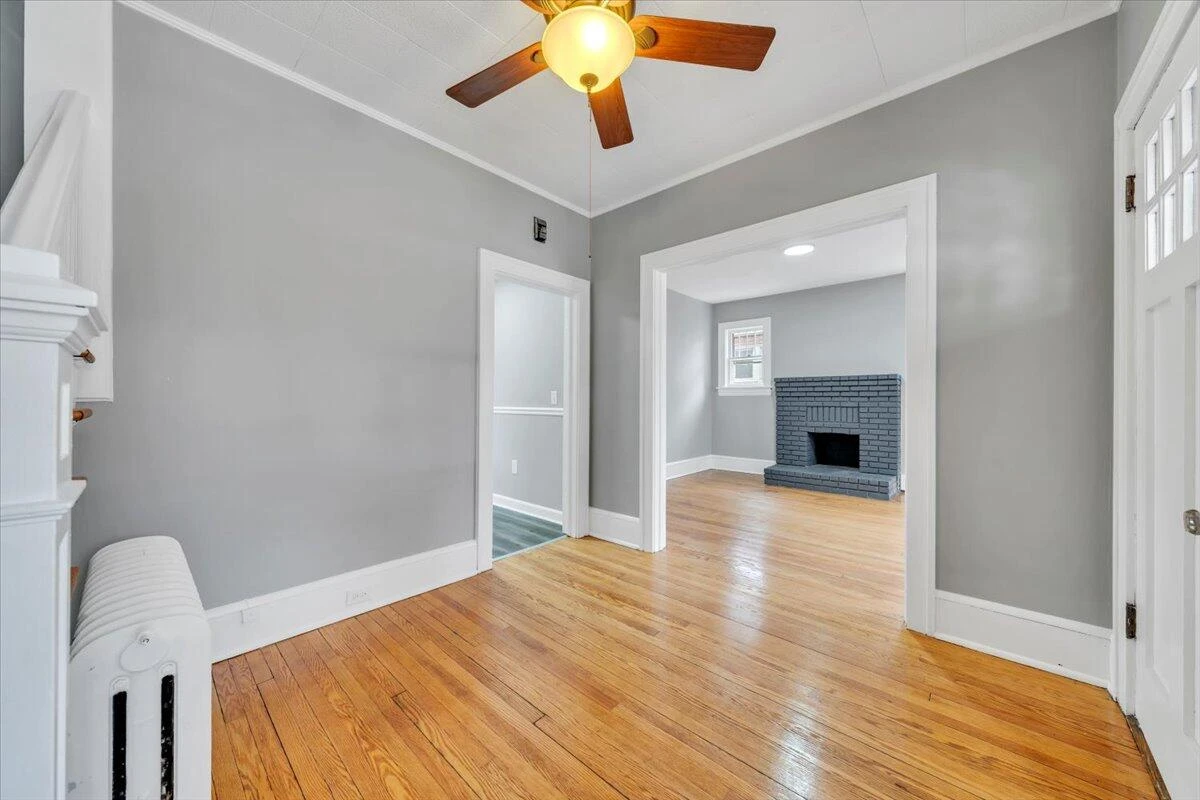 1226 Kerns AVE SW - Photo 11